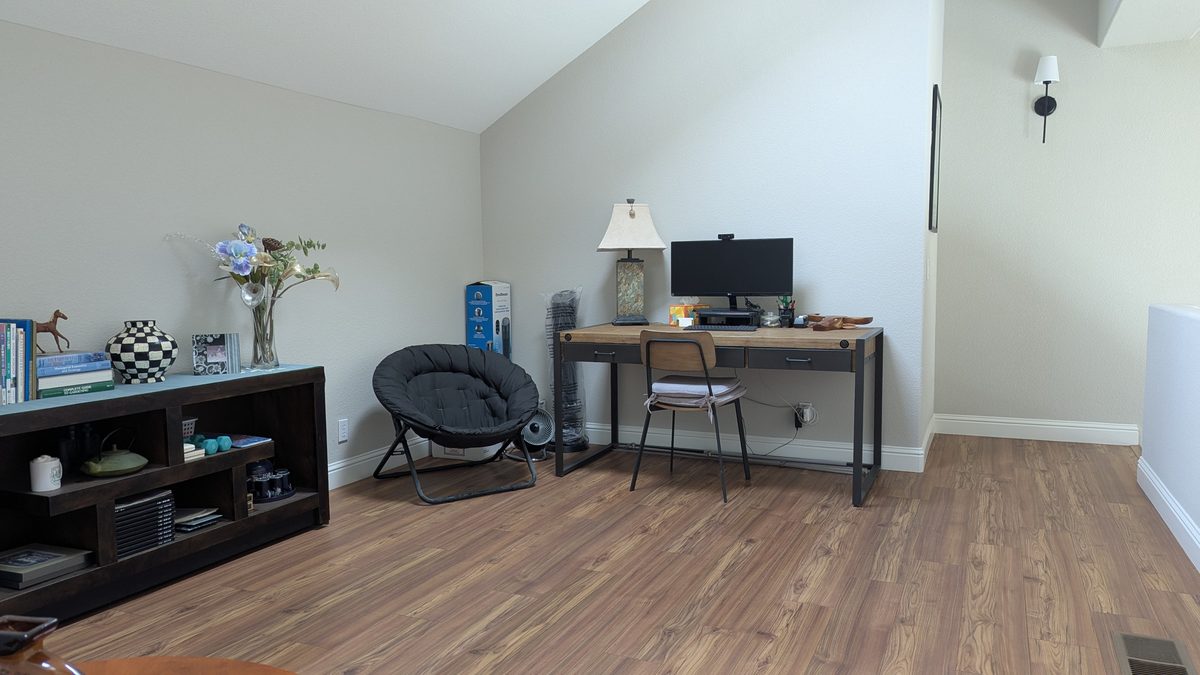 Loft study, empty